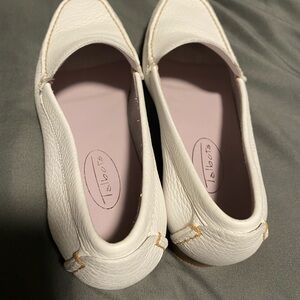 Talbots women’s white driving shoes size 5 1/2